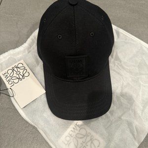 Patch cap in canvas $450.00 Black